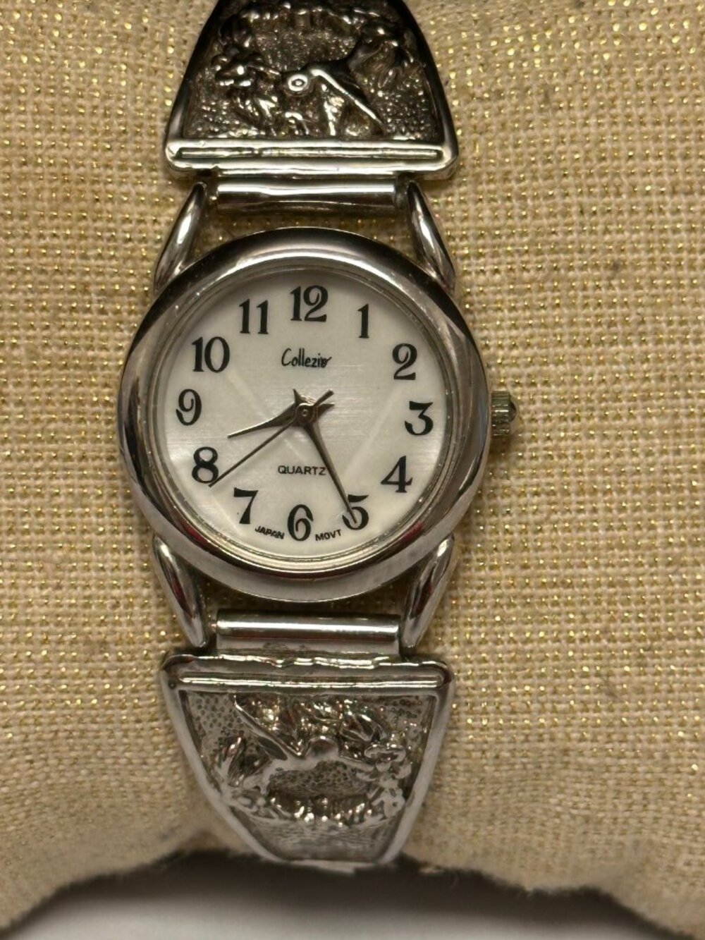 3/$30 Collezio Watch Women Silver Tone Hummingbird Stretch Expansion Band 6.25"